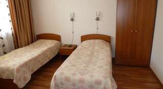 Гостиница Гостевой дом на Мамайке Сочи Двухместный номер с 2 отдельными кроватями-2